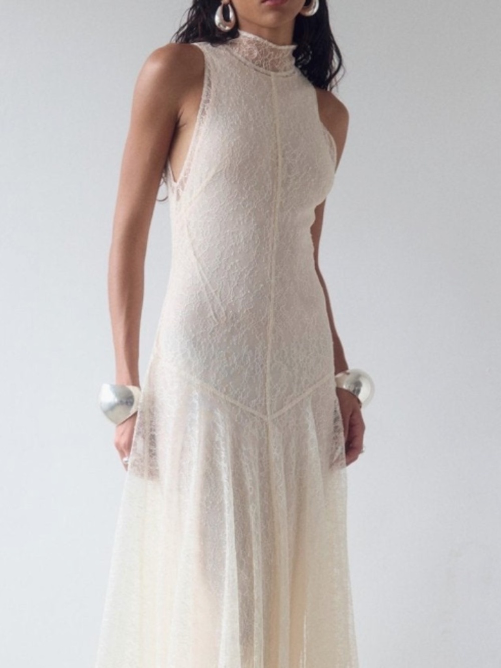 De La Vali Foehn Maxi Dress in Cream Lace - Picture 2 of 5